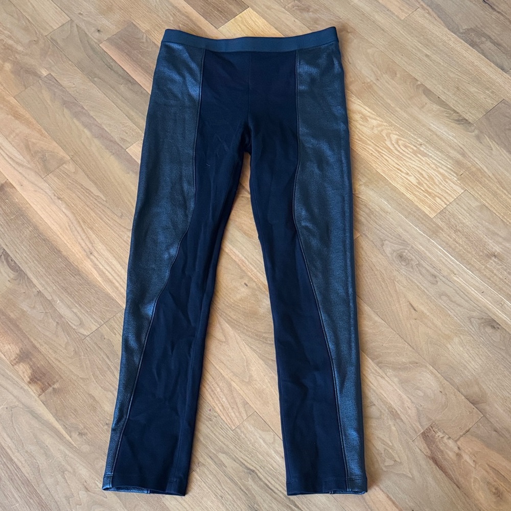 NWOT BCBGMaxAzria Black chic Leggings